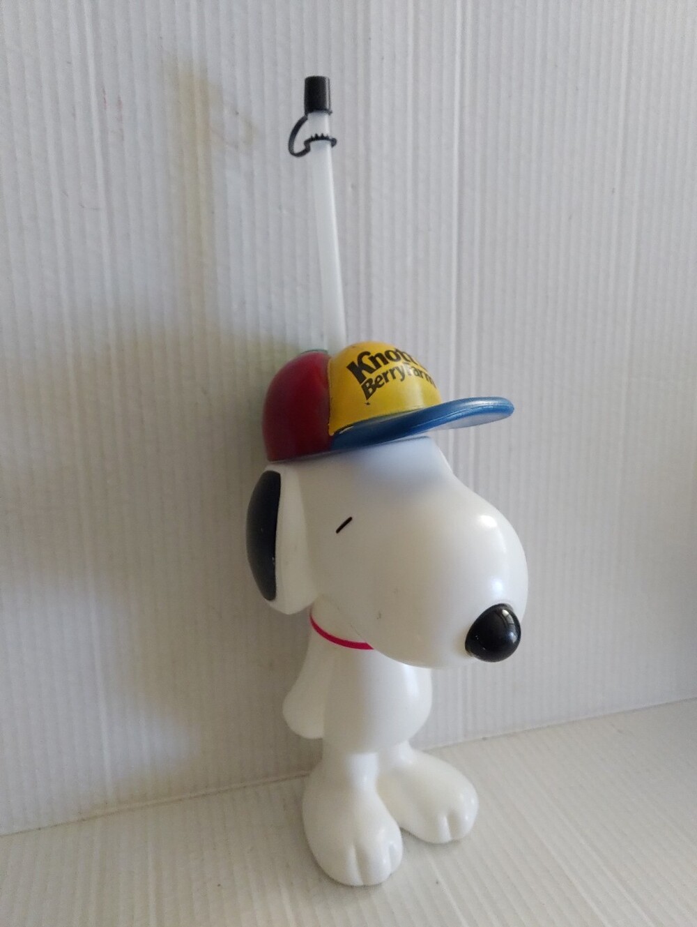 Snoopy Peanuts Knott's Berry Farm Souvenir Sipper Cup Bottle w/ Straw